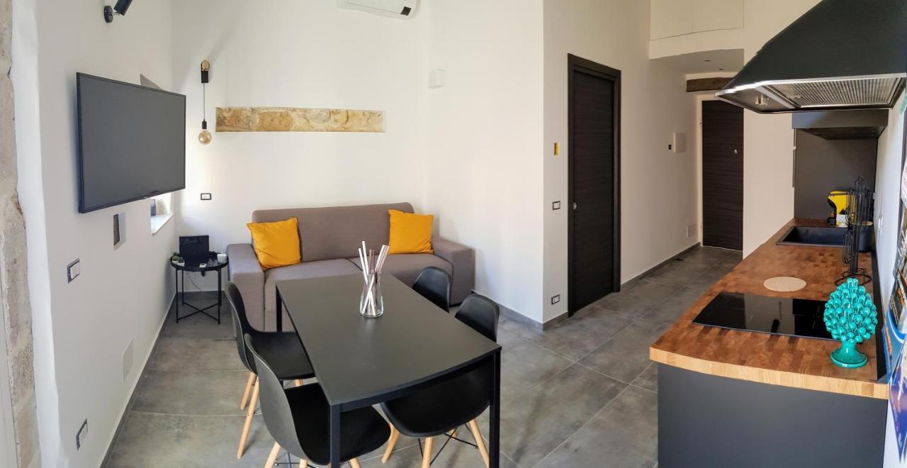 Cavour 45 - Ortigia Apartments Siraküza Dış mekan fotoğraf