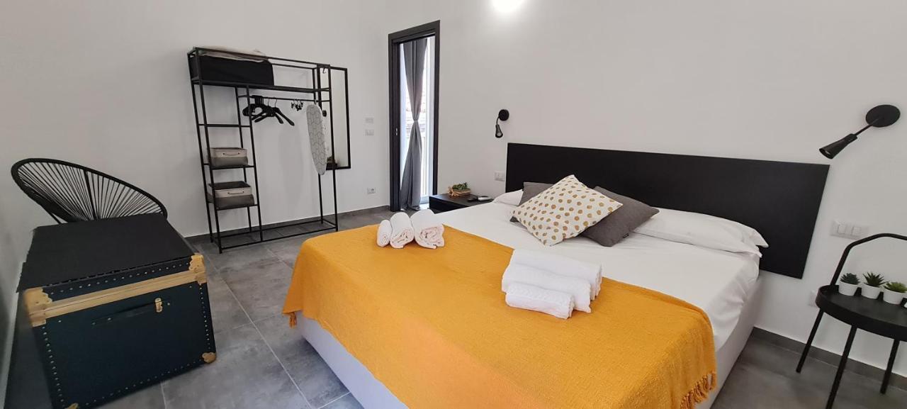 Cavour 45 - Ortigia Apartments Siraküza Dış mekan fotoğraf