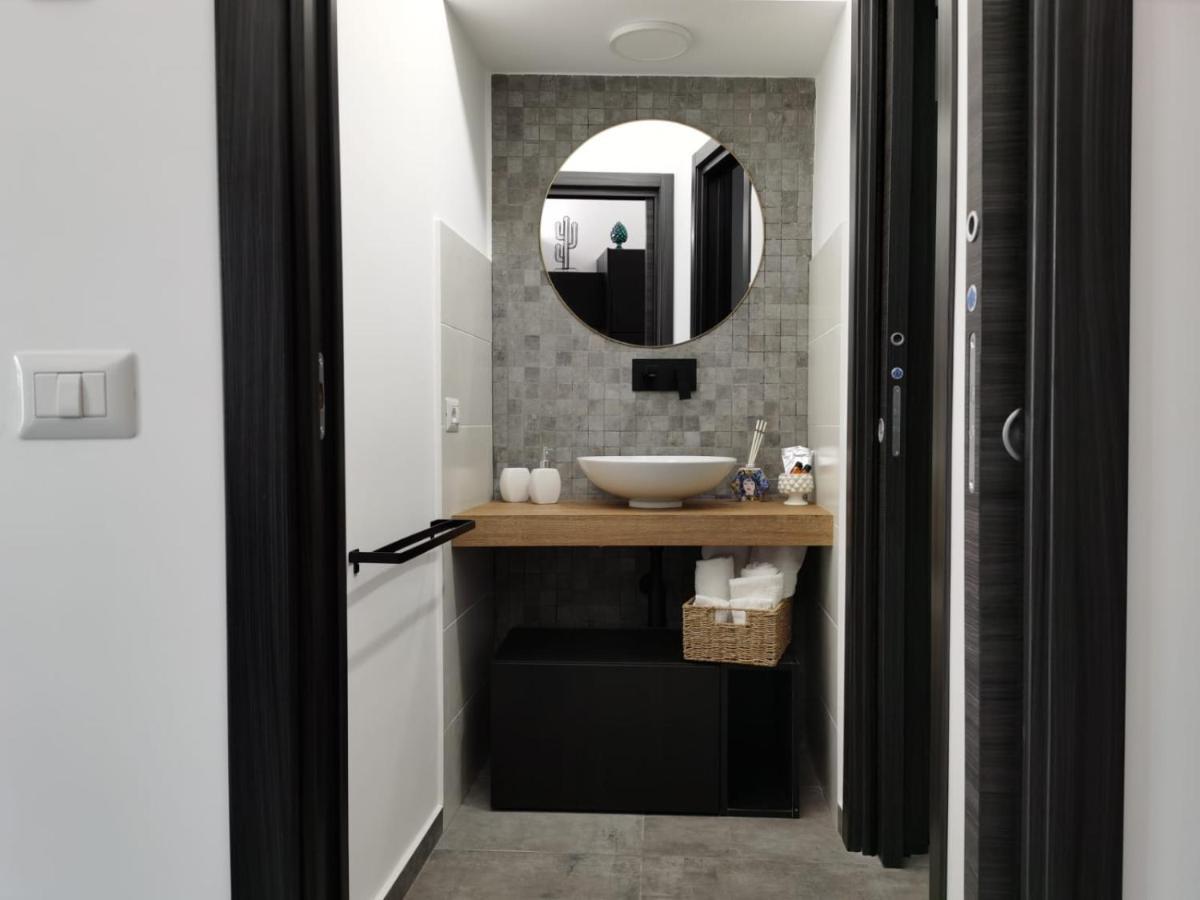 Cavour 45 - Ortigia Apartments Siraküza Dış mekan fotoğraf