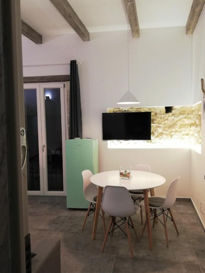 Cavour 45 - Ortigia Apartments Siraküza Dış mekan fotoğraf